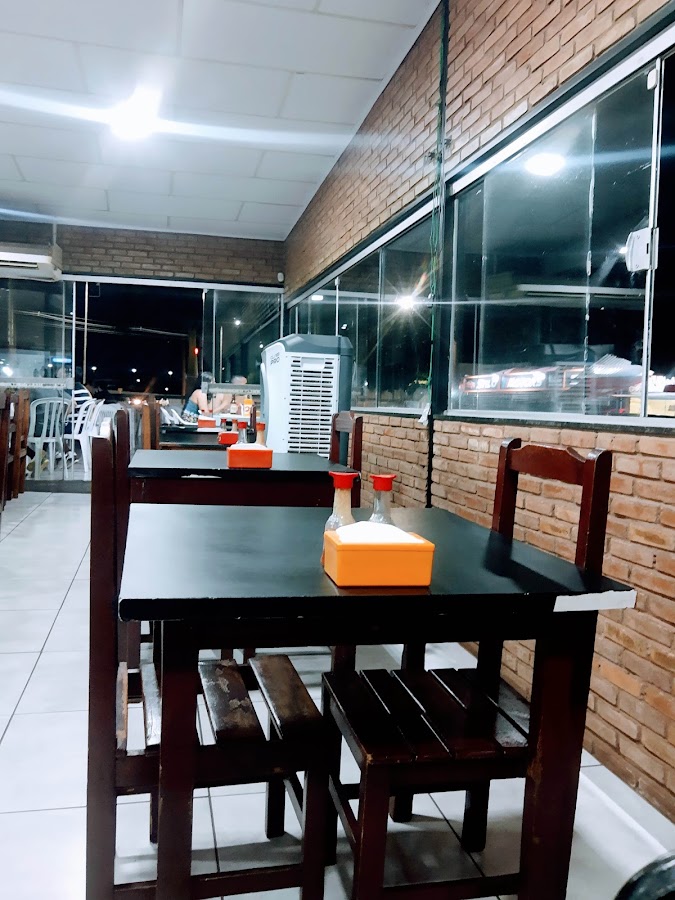 Almoço executivo na brasa com picanha grelhada e mandioca no Carrapicho no Jardim Jóquei Club em Campo Grande