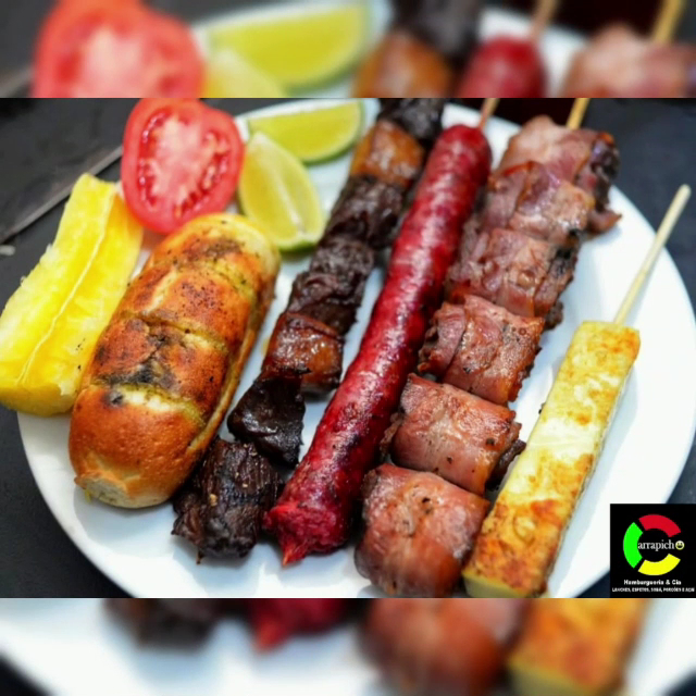 Hambúrguer artesanal de 180g defumado na brasa com queijo canastra derretido